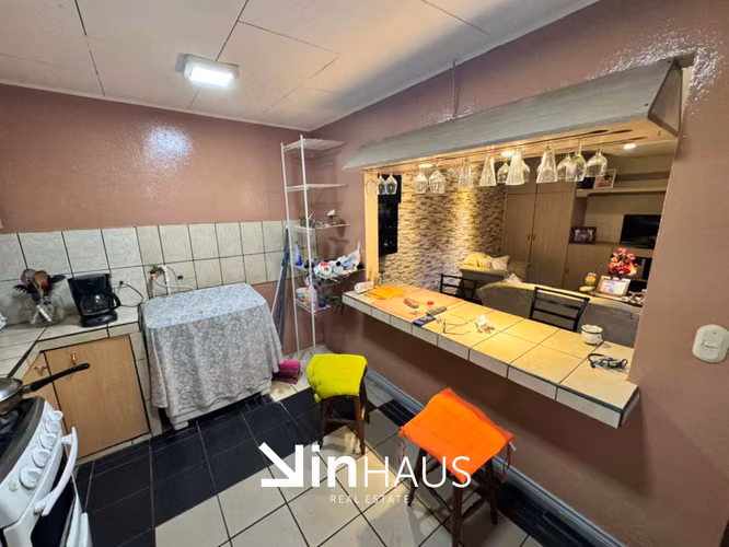 Propiedad de 6 apartamentos en San Rafael Abajo de Desamparados -EU