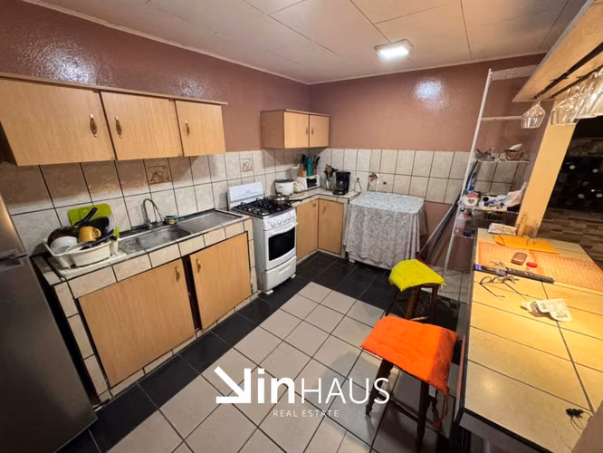 Propiedad de 6 apartamentos en San Rafael Abajo de Desamparados -EU