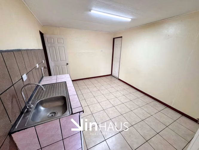 Propiedad de 6 apartamentos en San Rafael Abajo de Desamparados -EU