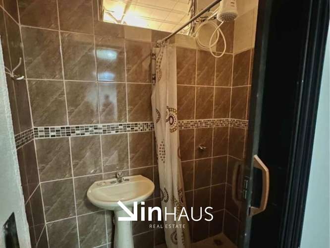 Venta de casa y 3 apartamentos en el Centro de Moravia -EU - Imagen 14