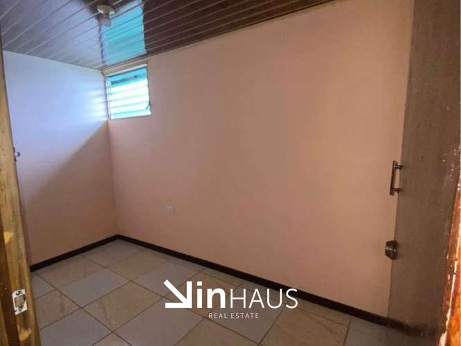 Venta de casa y 3 apartamentos en el Centro de Moravia -EU - Imagen 12