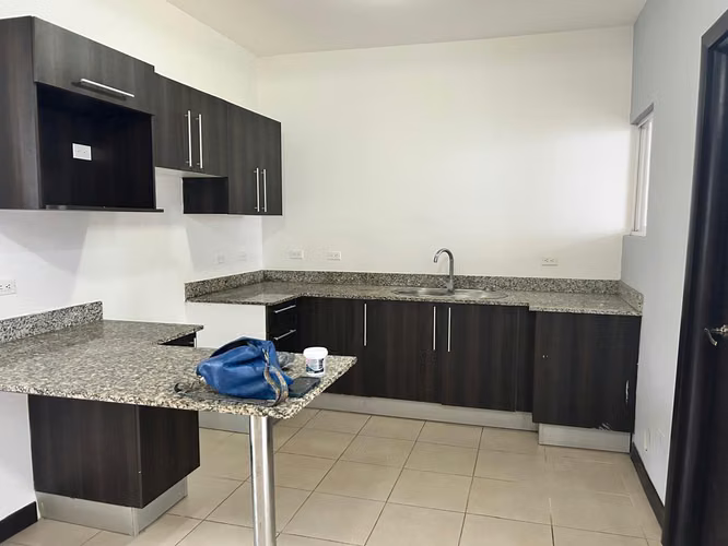 ¡Venta de Casa en Condominio Natura Viva, La Guácima! - Imagen 4