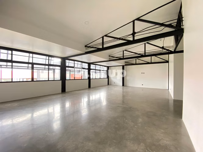 Alquiler de amplia oficina de 250 m2. Barrio Escalante, San José