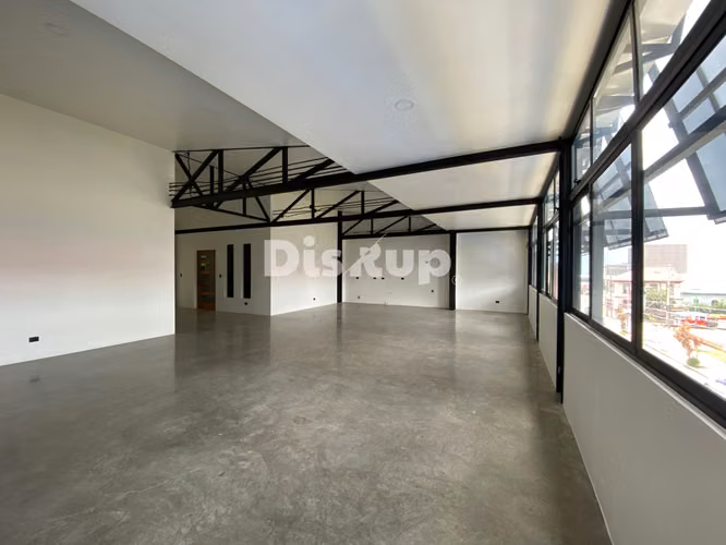 Alquiler de amplia oficina de 250 m2. Barrio Escalante, San José