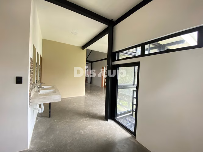 Alquiler de amplia oficina de 250 m2. Barrio Escalante, San José