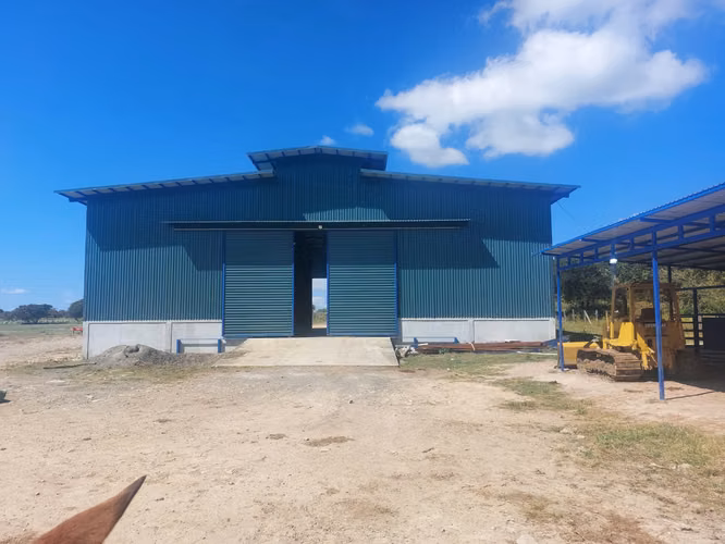Finca en Bagaces, Guanacaste, 90% plana excelente para agricultura y ganadería