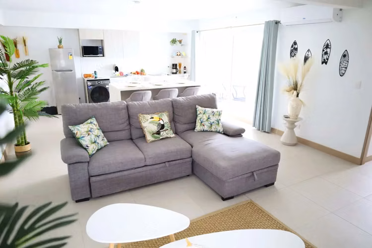 Condominio nuevo 2 hab. llave en mano con estilo tropical en Jacó