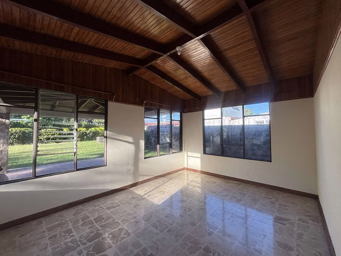 Venta de Propiedad en La Garita, Alajuela – Ubicación Estratégica cerca de INCAE. - Imagen 13