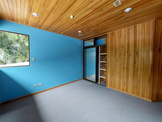 Venta de casa en Angeles San Rafael Heredia en lote de 1993 m2