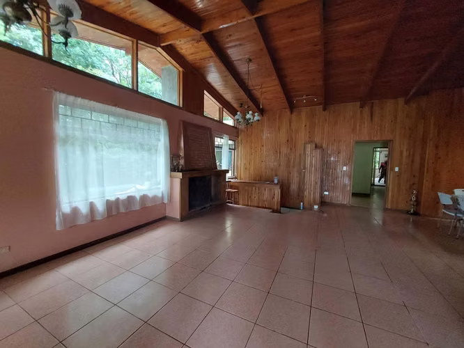 Venta de casa en Angeles San Rafael Heredia en lote de 1993 m2