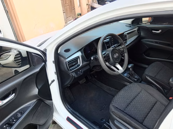 KIA RIO SPORT