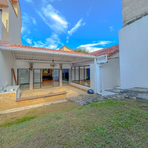 Alquiler De Exclusiva Casa En Guachipelin de Escazu - Imagen 3