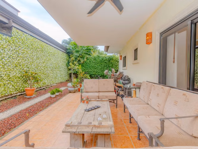 VENTA DE CASA EN VALLE DEL SOL - Imagen 11