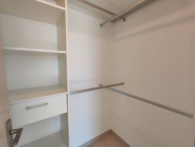 ALQUILER DE APARTAMENTO NUEVO EN CONDOMINIO BAMBÚ RIVERA, TIBÁS*