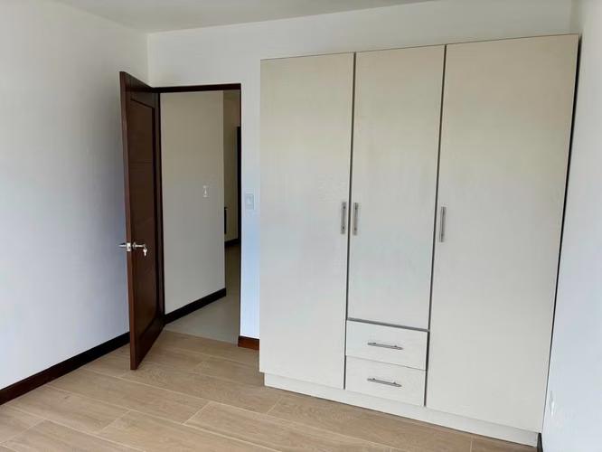 Se Vende hermosa casa en Condominio para estrenar, Tres Ríos