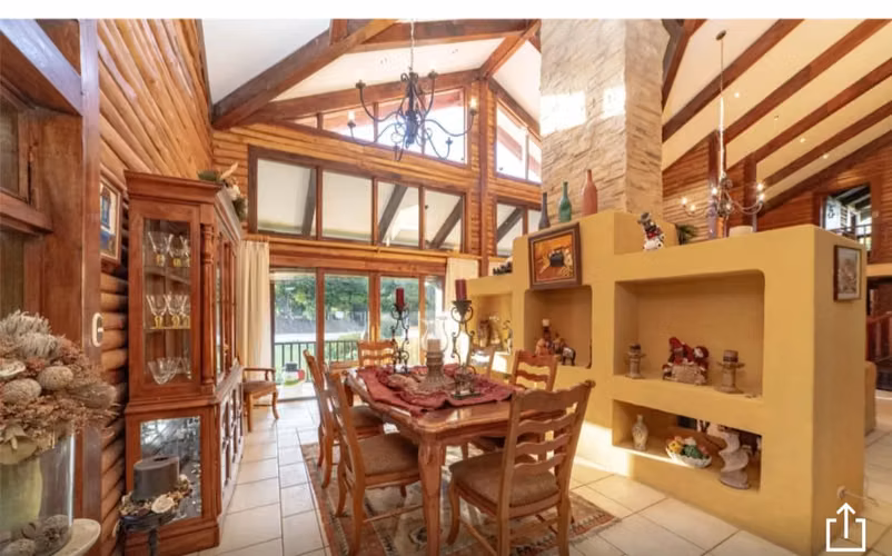 Lujosa y espaciosa casa rústica en El Tirol, San Rafael, Heredia