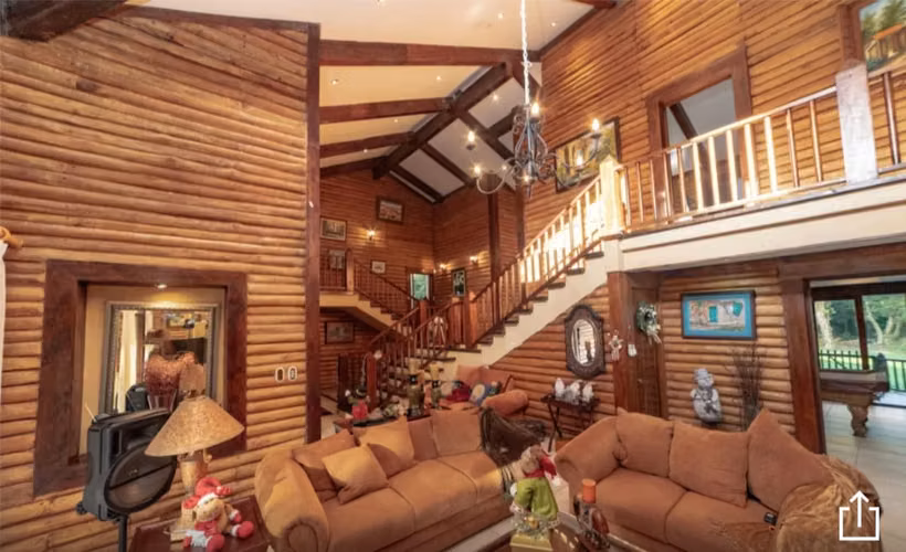 Lujosa y espaciosa casa rústica en El Tirol, San Rafael, Heredia