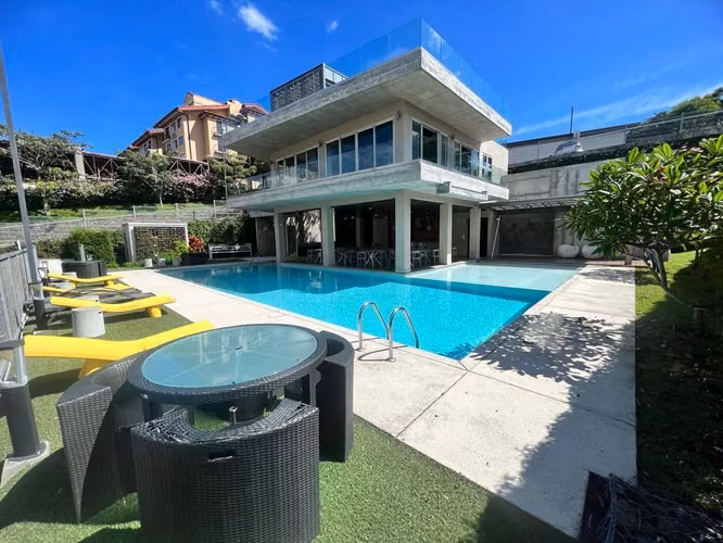 Se vende hermoso apartamento amueblado en condominio en La Uruca - Imagen 16