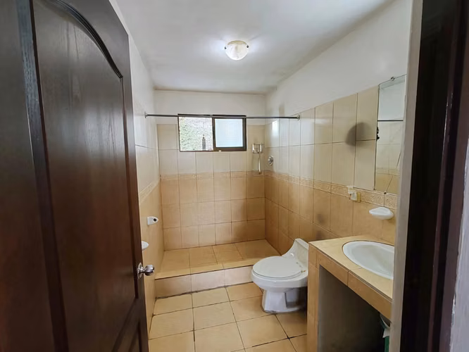 Casa en Venta en Heredias, en residencial en Mercedes - Imagen 17