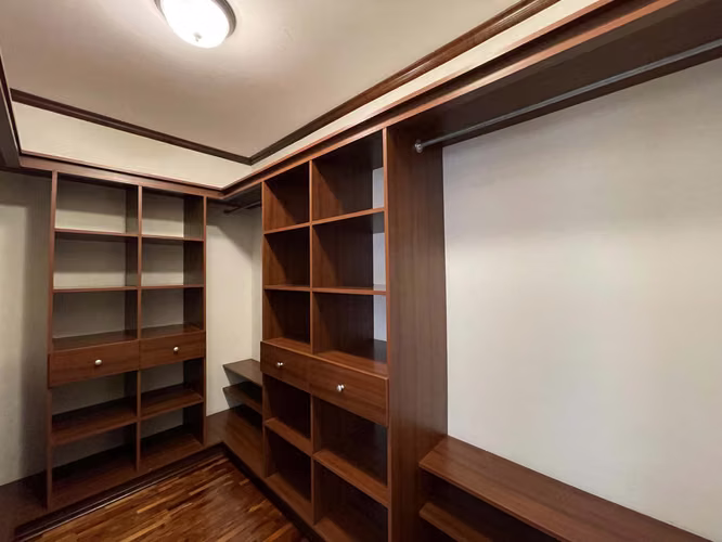 Venta Casa en Jaboncillos de Escazú – 4 Habitaciones y Jardín