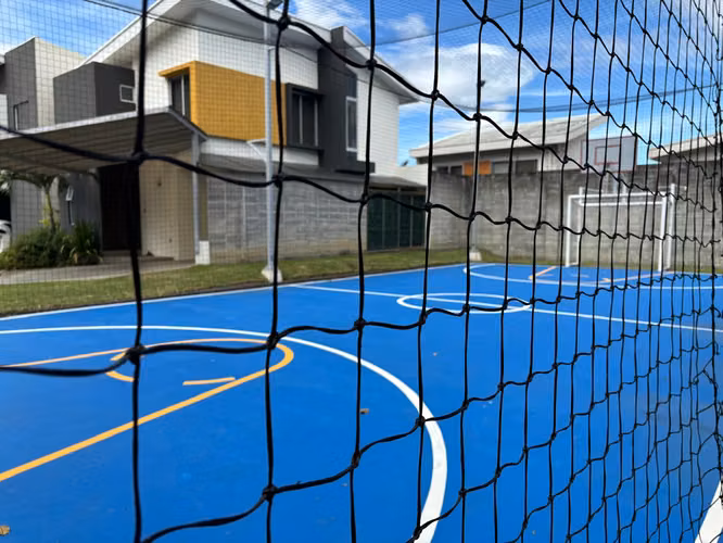 Casa en condominio en Santa Ana, Rio Oro: 220m2, oficina y jardin