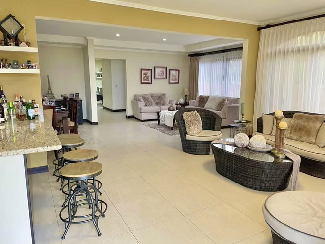 Venta de Hermosa Casa en Santa Bárbara, Heredia