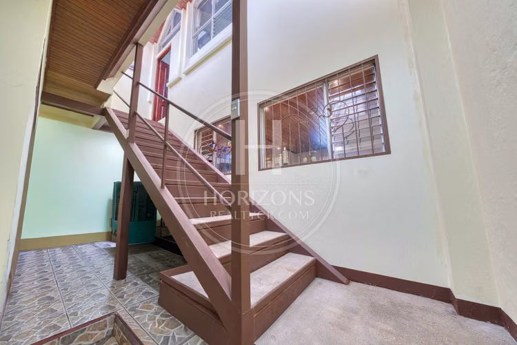 Se Vende Casa de Una Planta en Curridabat con Apartamento Independiente 6 Habitaciones noj1237ij - Imagen 12
