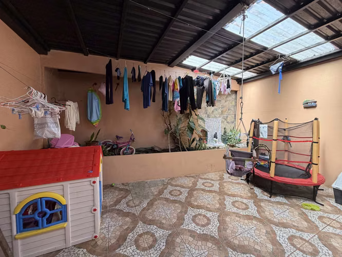 Venta de acogedora casa en Coronado.