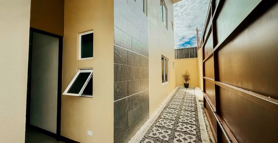 HEREDIA – SANTO DOMINGO | Casa Independiente en Alquiler