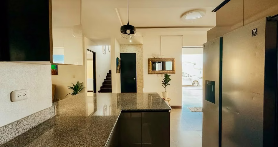HEREDIA – SANTO DOMINGO | Casa Independiente en Alquiler