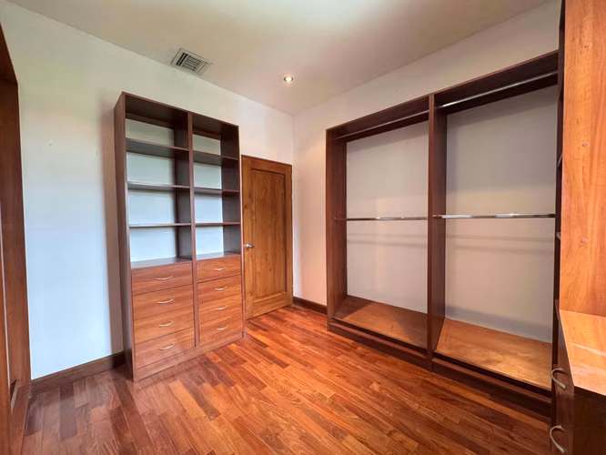 ALQUILER/VENTA DE CASA EN GUACHIPELIN* - Imagen 15