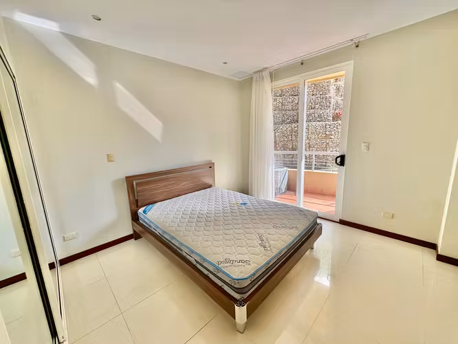 ESCAZU! APARTAMENTO AMUEBLADO DE 2 HAB/2BAÑOS/2PARQUEOS/BALCON