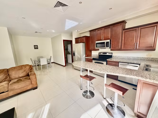 ESCAZU! APARTAMENTO AMUEBLADO DE 2 HAB/2BAÑOS/2PARQUEOS/BALCON