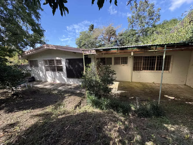 Escazú Diagonal al Novillo Alegre, Precioso Lote #460