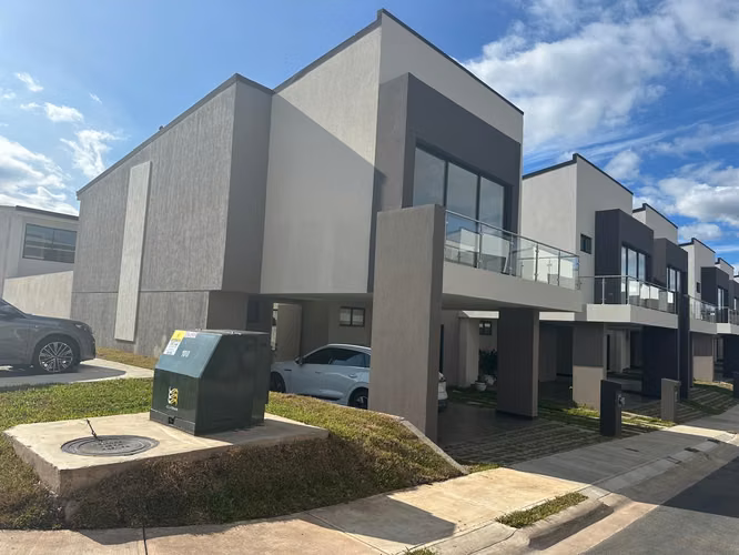 Oportunidad:  Alquiler de casa para estrenar Lindora Villa, Pozos Santa Ana - Imagen 4
