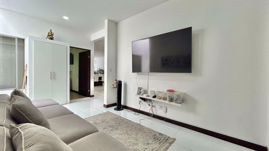 ¡Se Vende Hermosa Casa de un Nivel con Piscina en Condominio Privado en Guachipelin Norte de Escazu!
