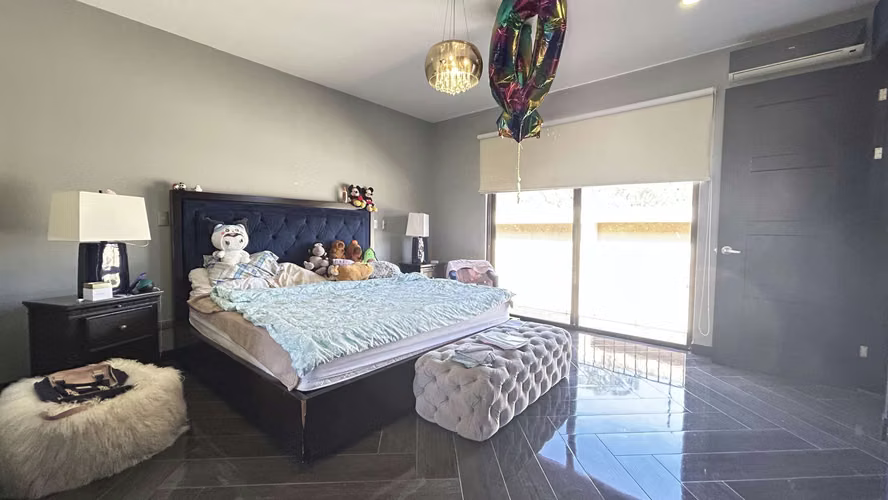 ¡Espectacular Casa con jacuzzi en Venta en Guachipelín norte de Escazú! - Imagen 14