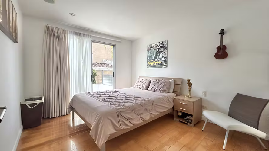 Casa en venta en Condominio en Santa Ana Centro.