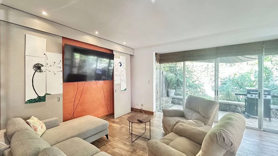 En Venta Hermosa Casa amueblada en Condominio en Guachipelín de Escazú