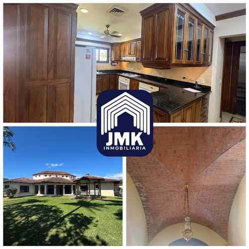 Hermosa casa en venta Bosques de Lindora