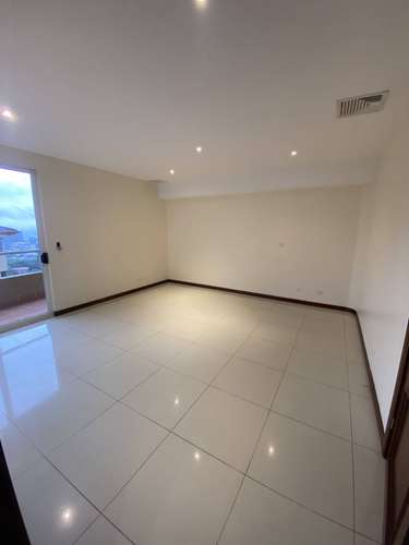 ESCAZU AMPLIO EN CONDOMINIO - Imagen 14