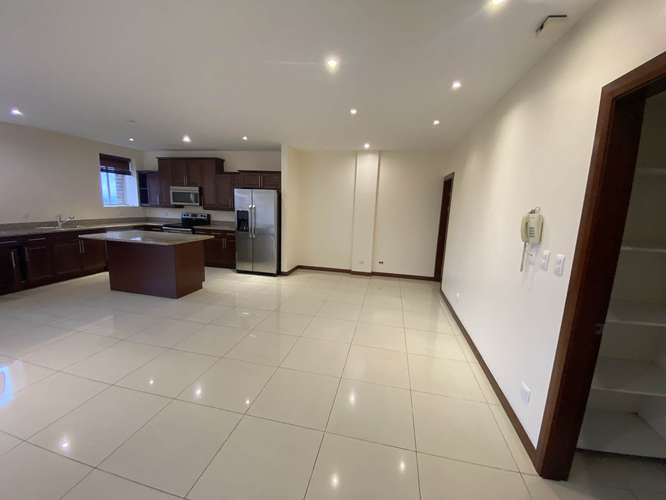 ESCAZU AMPLIO EN CONDOMINIO - Imagen 8