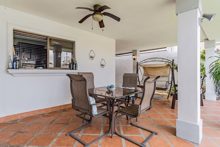 Se vende elegante casa en Condominio Altos de Montenegro, Alajuela KS - Imagen 11
