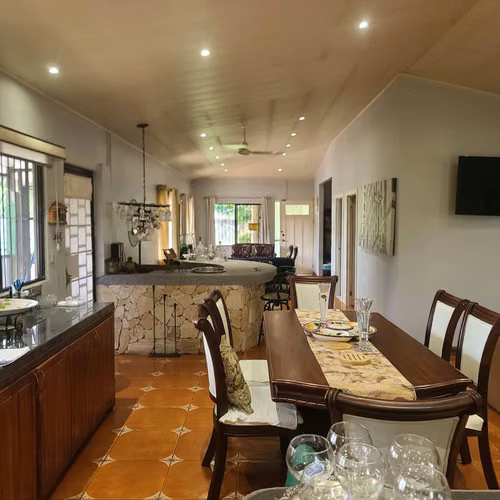 PROPIEDAD DE 2783 M2 CON CASA DE 400 M2 EN OROTINA