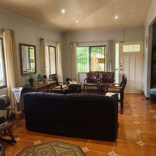 PROPIEDAD DE 2783 M2 CON CASA DE 400 M2 EN OROTINA