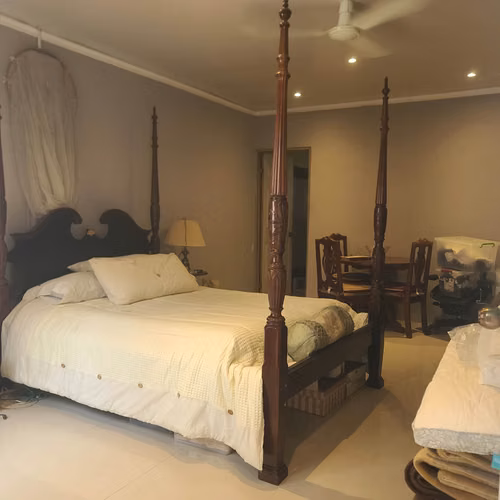 PROPIEDAD DE 2783 M2 CON CASA DE 400 M2 EN OROTINA