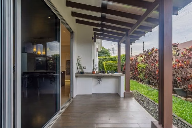 SE VENDE Casa en el Condominio La Riviera, San Rafael, Alajuela KS - Imagen 10