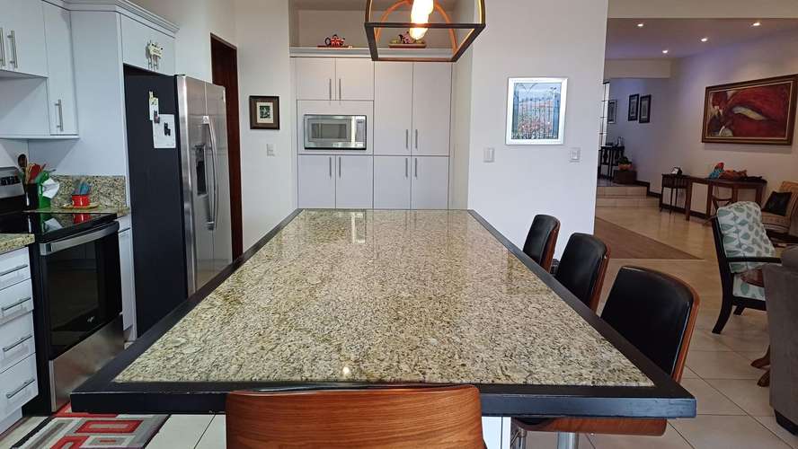 Venta de casa en Colinas de Montealegre La Unión - Imagen 5