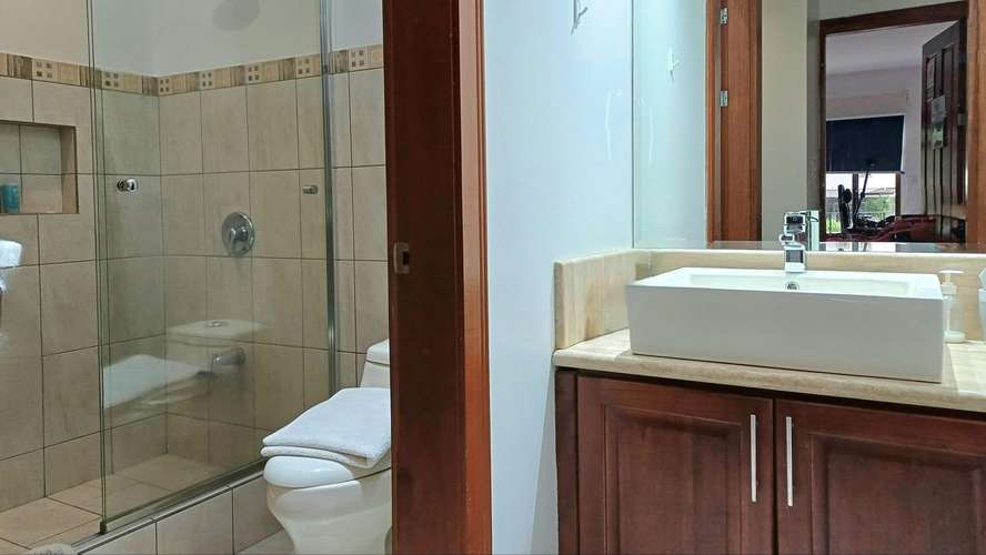 Venta de casa en Colinas de Montealegre La Unión - Imagen 12