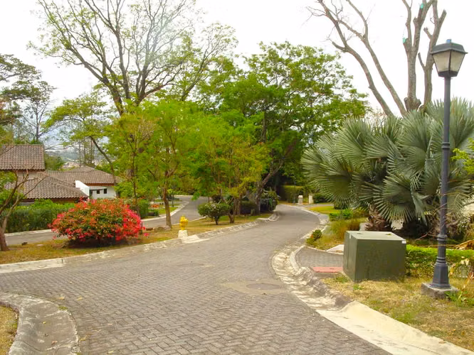LOTES EN EXCLUSIVO CONDOMINIO HDA EL COCOY, ESCAZÚ